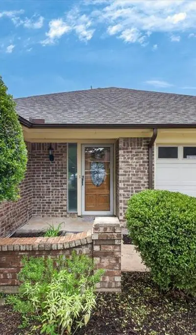 3621 Kelvin Avenue, Fort Worth TX 76133 - Photo 4