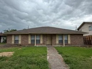 8813 Deerwood Drive, Rowlett TX 75088
