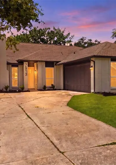 7913 Firefly Drive, Fort Worth TX 76137