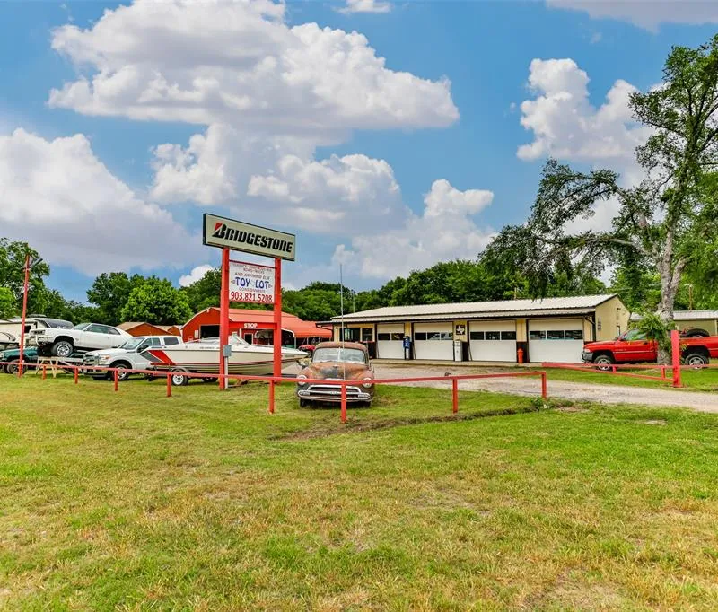 59 Shawnee, Whitesboro TX 76273