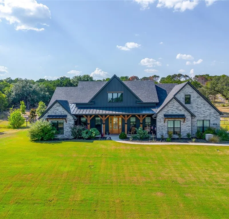 1146 Eagles Bluff Drive, Weatherford TX 76087