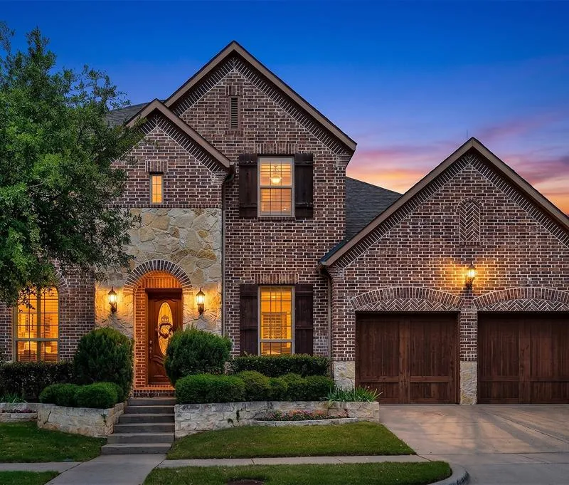 2248 Hidalgo Drive, Carrollton TX 75010
