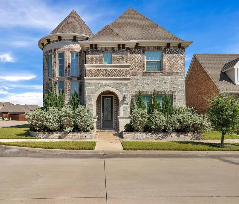 4209 Whispering Willow Way, Arlington TX 76005