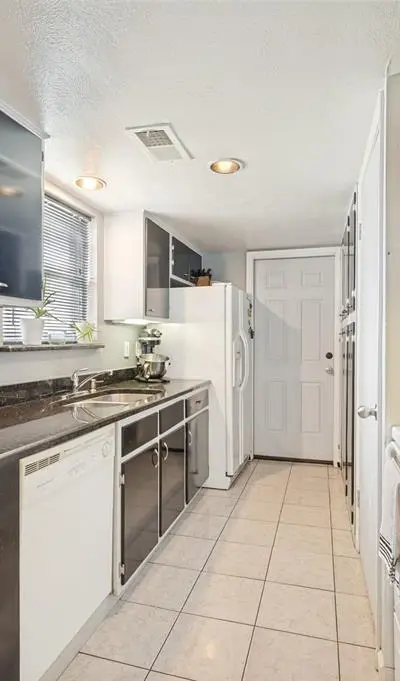 3045 Park Lane # 1001, Dallas TX 75220 - Photo 4