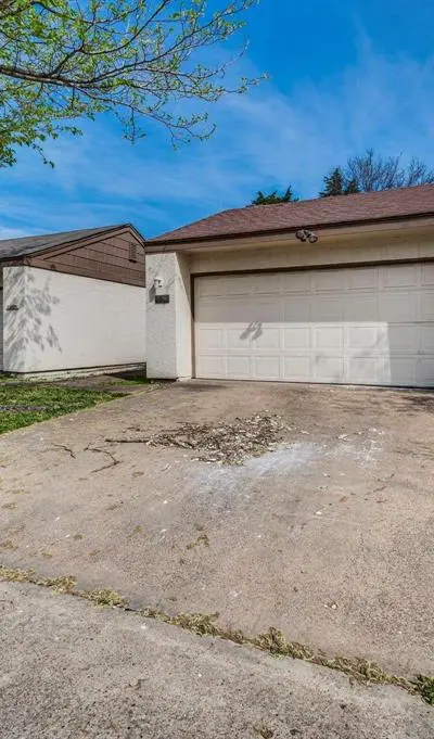 811 Pebble Beach Drive, Garland TX 75043