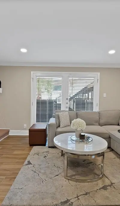 5904 Sandhurst Lane # 145, Dallas TX 75206 - Photo 2