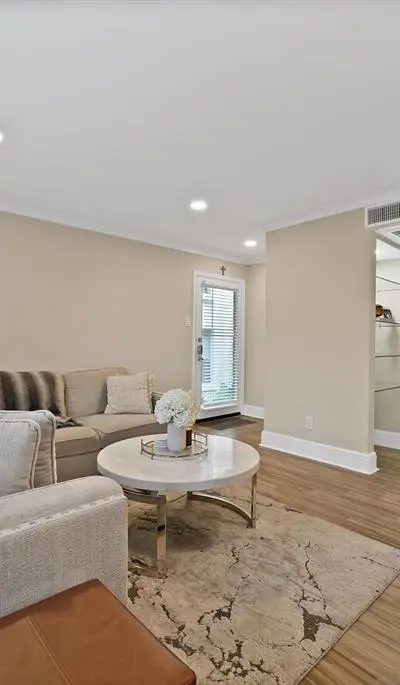 5904 Sandhurst Lane # 145, Dallas TX 75206 - Photo 4