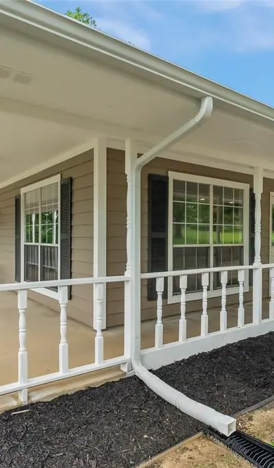 301 E 2nd Street, Weatherford TX 76086 - Photo 2