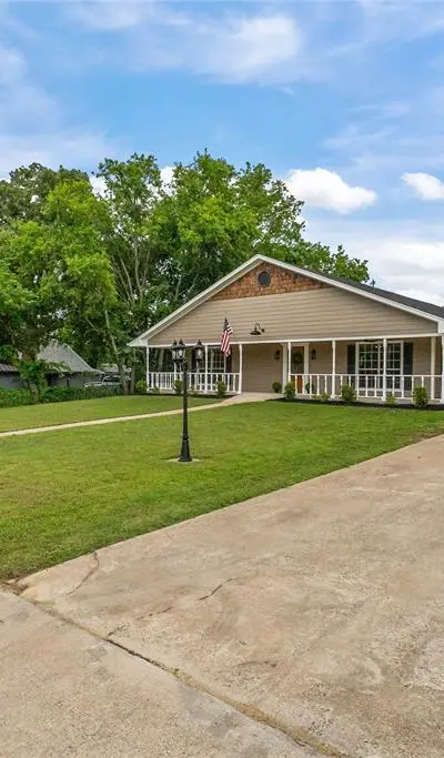 301 E 2nd Street, Weatherford TX 76086 - Photo 3