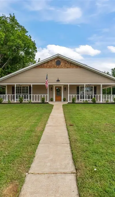 301 E 2nd Street, Weatherford TX 76086 - Photo 4