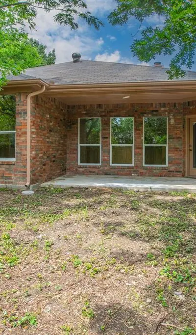 10513 Fossil Hill Drive, Fort Worth TX 76131 - Photo 2