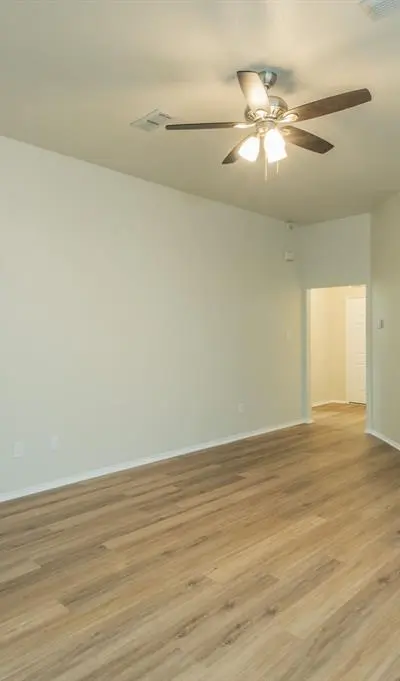10513 Fossil Hill Drive, Fort Worth TX 76131 - Photo 4