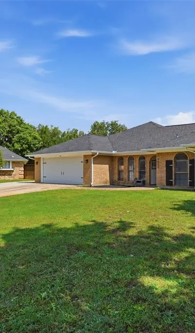 7005 Sao Paulo Court, North Richland Hills TX 76180 - Photo 3
