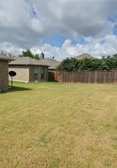 301 Ponderosa Trail, Murphy TX 75094 - Photo 4