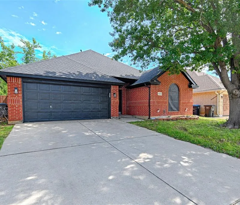 8737 San Joaquin Trail, Fort Worth TX 76118