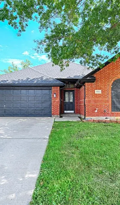8737 San Joaquin Trail, Fort Worth TX 76118 - Photo 2