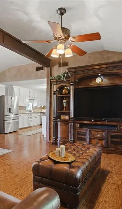 298 County Road 3940, Poolville TX 76487 - Photo 5