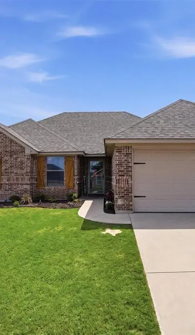 1013 Inverness Drive, Weatherford TX 76086