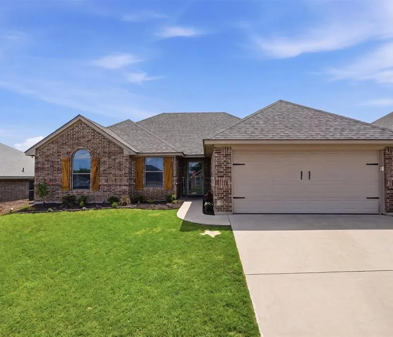 1013 Inverness Drive, Weatherford TX 76086