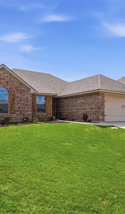 1013 Inverness Drive, Weatherford TX 76086 - Photo 2