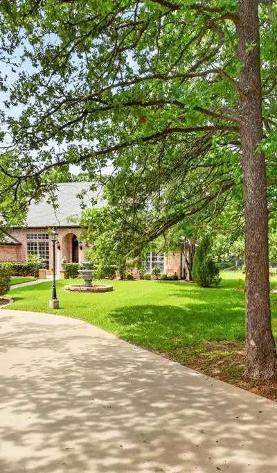 7333 Wooded Acres Trail, Mansfield TX 76063 - Photo 2