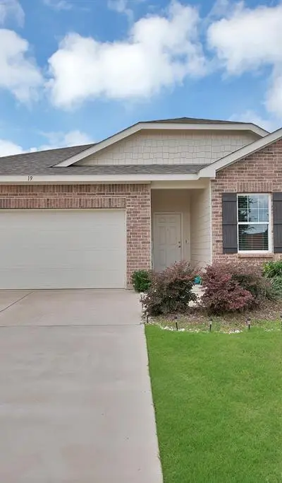 19 Cherryridge Drive, Edgecliff Village TX 76134