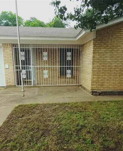 6421 Melinda Drive, Forest Hill TX 76119