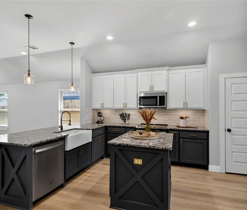 125 Maverick Lane, Pilot Point TX 76258