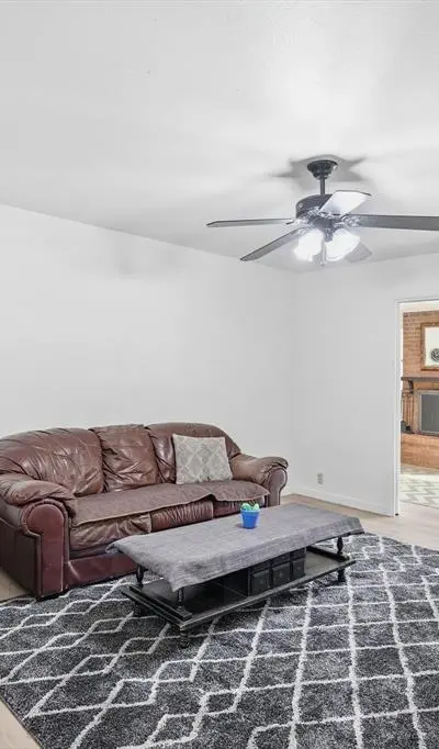 612 N 10th Street, Sanger TX 76266 - Photo 3