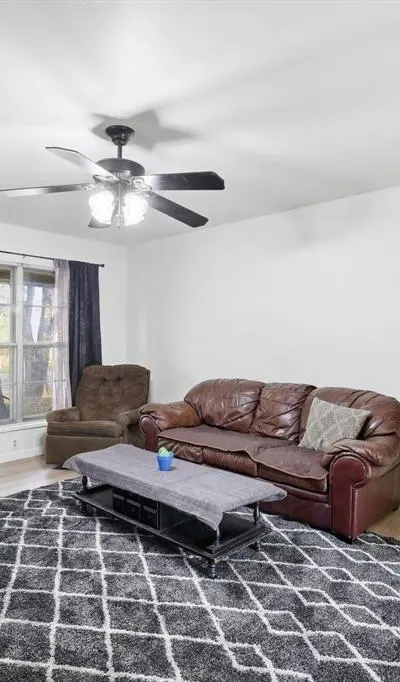612 N 10th Street, Sanger TX 76266 - Photo 4