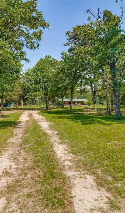 811 Vz County Road 3211, Wills Point TX 75169 - Photo 3