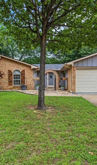2804 Mintwood Place, Arlington TX 76016