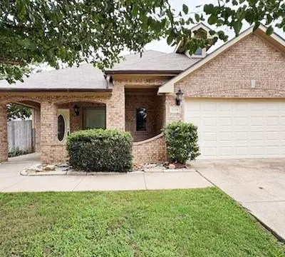 624 Vickie Street, Crowley TX 76036