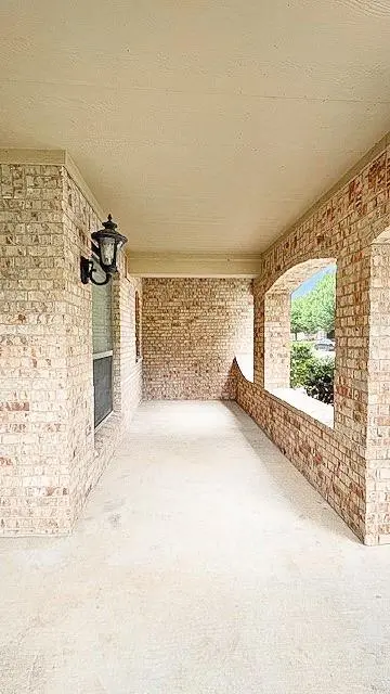 624 Vickie Street, Crowley TX 76036 - Photo 2