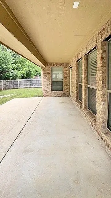624 Vickie Street, Crowley TX 76036 - Photo 4