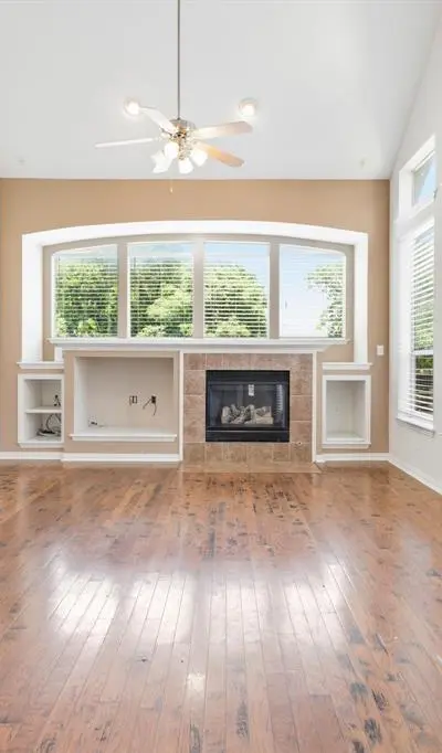 2223 Grizzly Run Lane, Euless TX 76039 - Photo 4