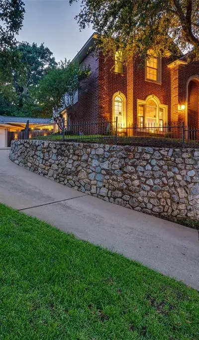 3145 Joyce Court, Grapevine TX 76051 - Photo 3
