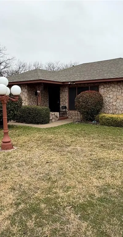 1245 Marion Avenue, Fort Worth TX 76104 - Photo 2