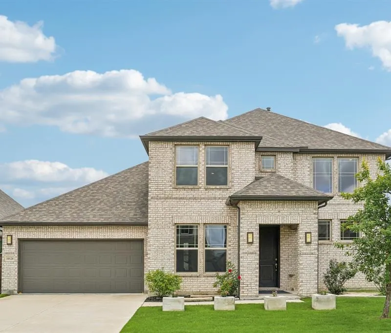 10120 Lakemont Drive, Fort Worth TX 76131