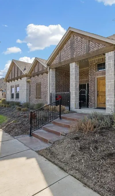 896 Hatton Sumner Place, Arlington TX 76005 - Photo 3