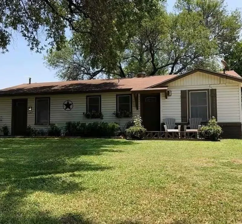 1307 Hadley Drive, Arlington TX 76011