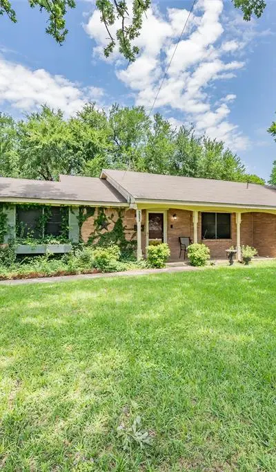 202 Mathis Street, Seagoville TX 75159 - Photo 3