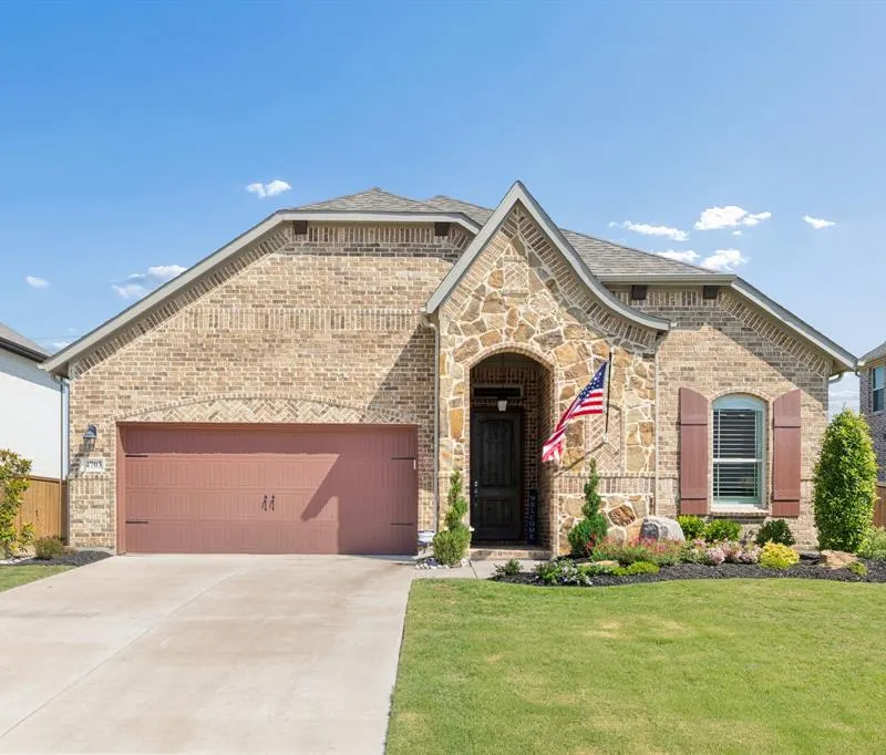 4703 Brenda Drive, Mansfield TX 76063
