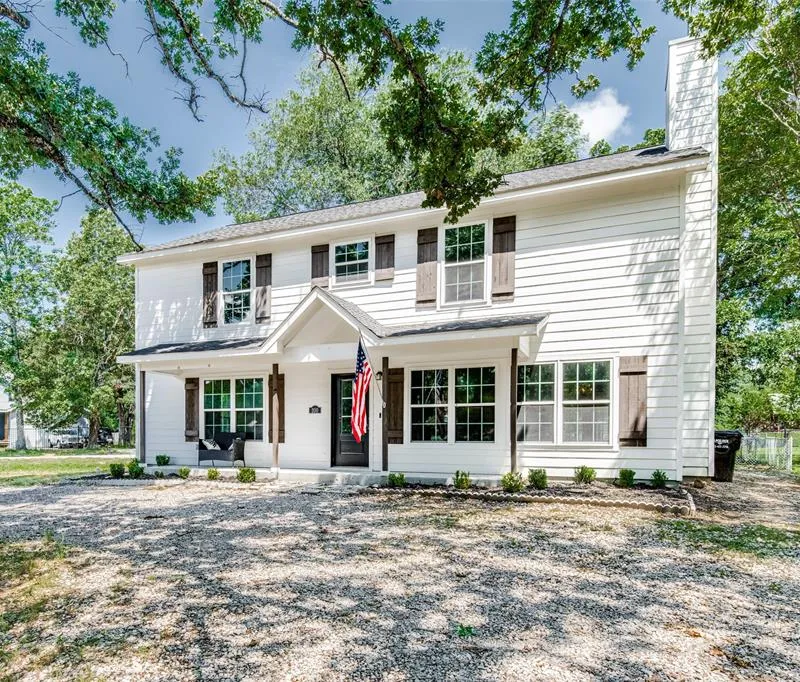 200 Lakeside Drive, West Tawakoni TX 75474