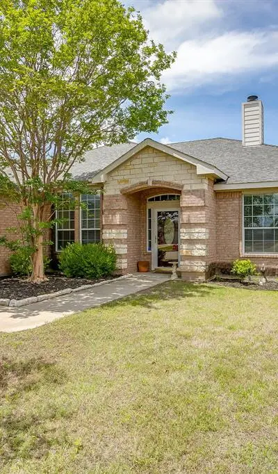 1164 Snowbird Court, Benbrook TX 76126