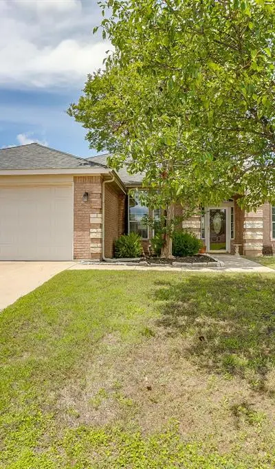 1164 Snowbird Court, Benbrook TX 76126 - Photo 3