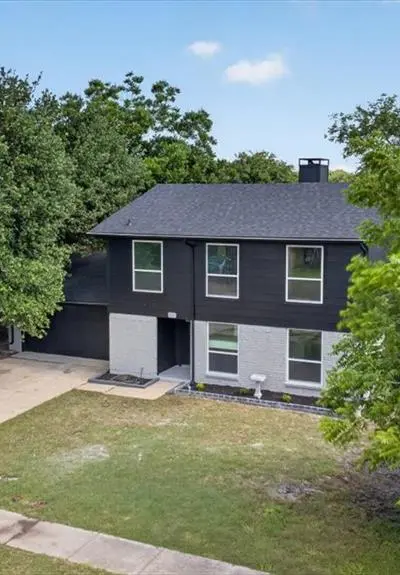 901 Huntington Drive, Lewisville TX 75067 - Photo 3
