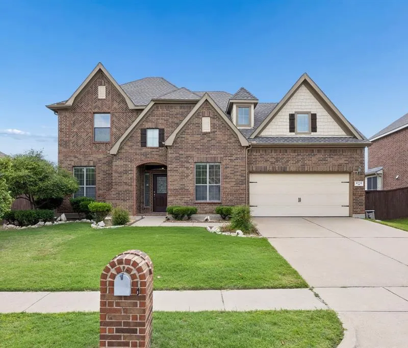 4712 Kestrel Street, Grand Prairie TX 75052