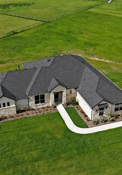 1099 Paradise Parkway, Poolville TX 76487 - Photo 3