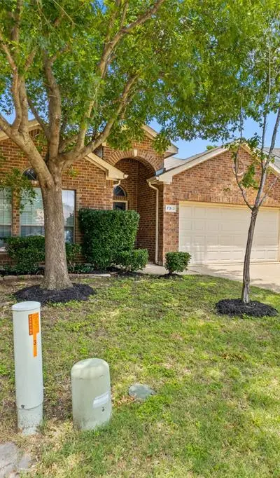 7313 Chapel Mesa Court, Dallas TX 75249 - Photo 3